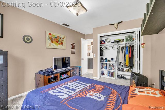 5211 Lakeshore Road, Fort Gratiot, MI 48059
