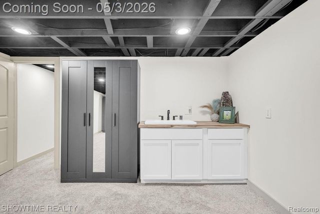 5211 Lakeshore Road, Fort Gratiot, MI 48059