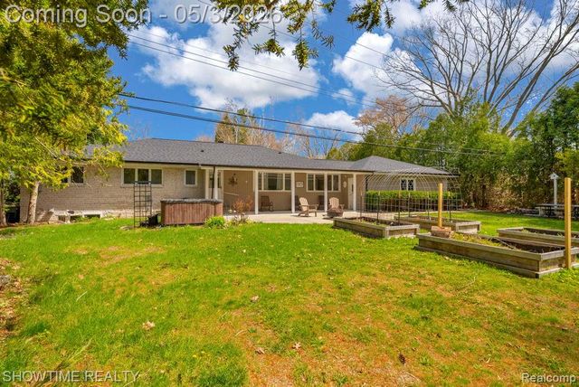5211 Lakeshore Road, Fort Gratiot, MI 48059