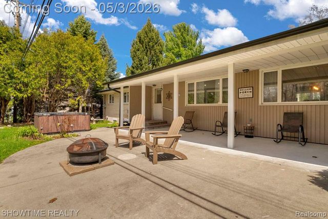 5211 Lakeshore Road, Fort Gratiot, MI 48059