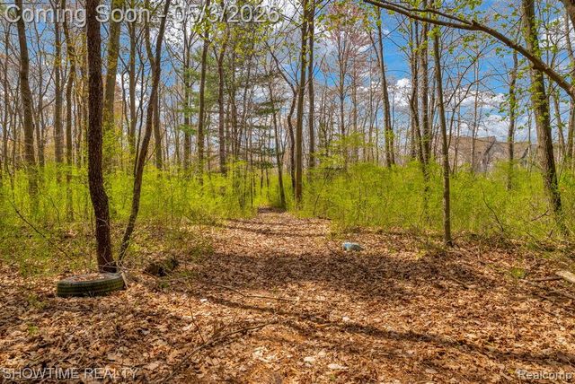 5211 Lakeshore Road, Fort Gratiot, MI 48059