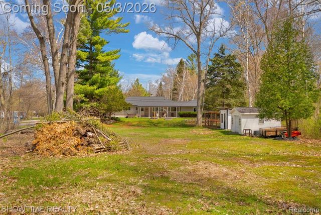 5211 Lakeshore Road, Fort Gratiot, MI 48059