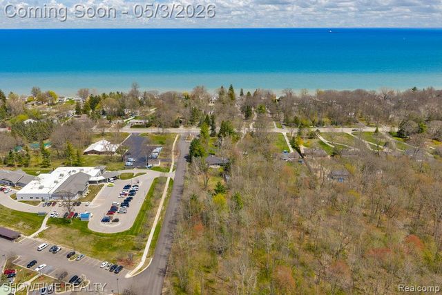 5211 Lakeshore Road, Fort Gratiot, MI 48059
