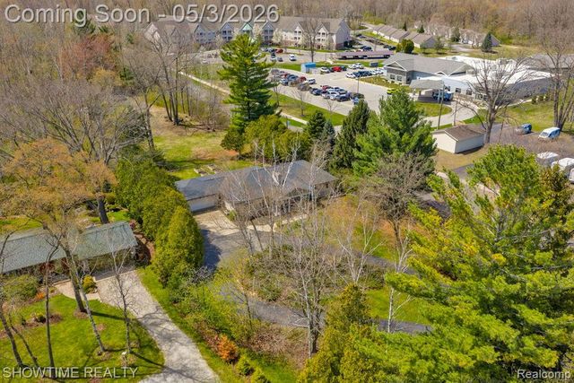 5211 Lakeshore Road, Fort Gratiot, MI 48059