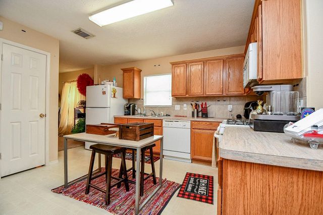 15607 Barber Grove Lane, Houston, TX 77095