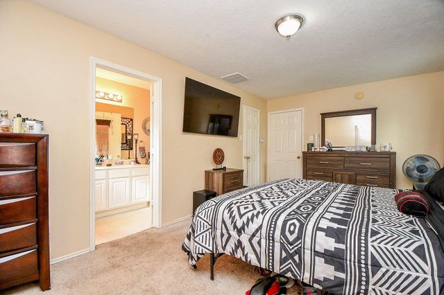 15607 Barber Grove Lane, Houston, TX 77095