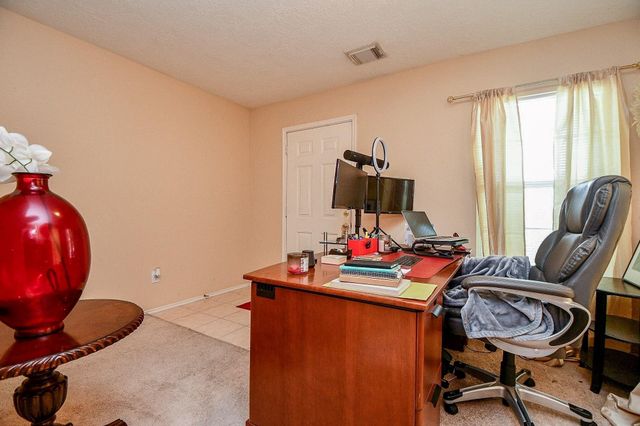 15607 Barber Grove Lane, Houston, TX 77095