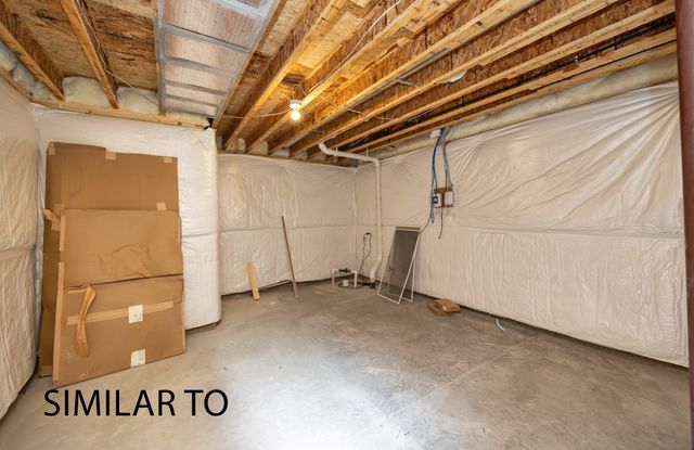 1108 Featherstone Avenue NE, Bondurant, IA 50035