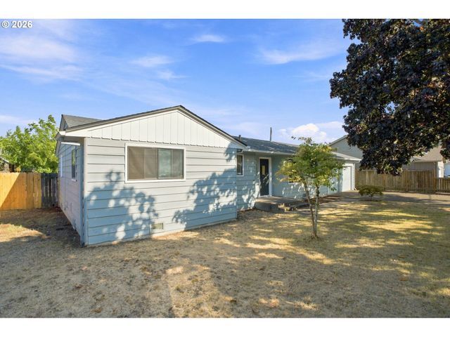 1099 ARCADIA Dr, Eugene, OR 97401