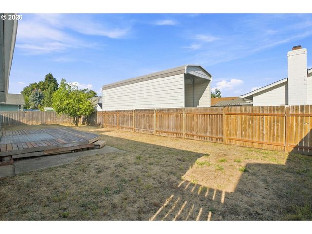 1099 ARCADIA Dr, Eugene, OR 97401