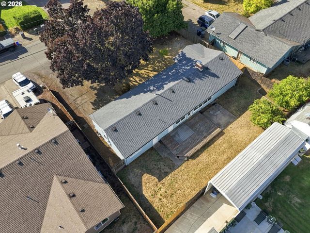 1099 ARCADIA Dr, Eugene, OR 97401