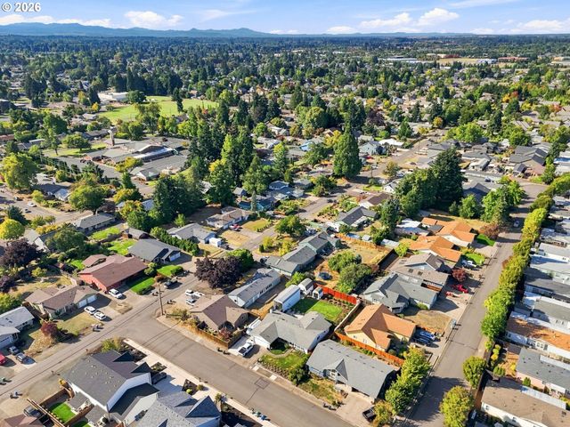 1099 ARCADIA Dr, Eugene, OR 97401