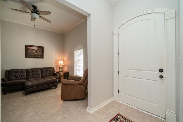 1223 Pine St, Kilgore, TX 75662