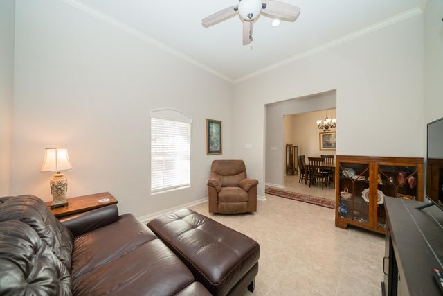 1223 Pine St, Kilgore, TX 75662