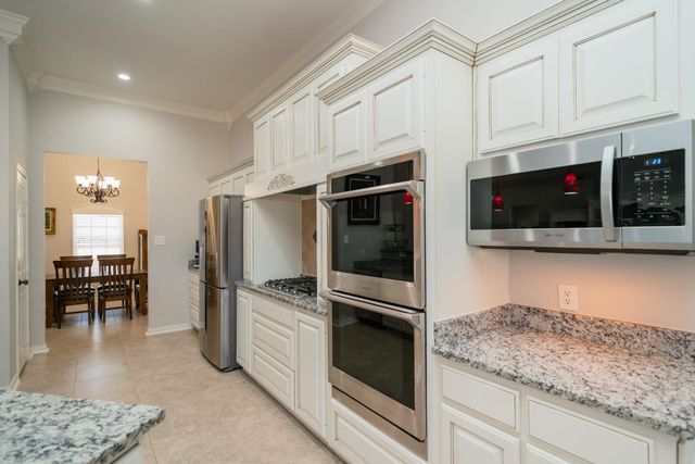 1223 Pine St, Kilgore, TX 75662