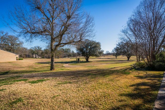 1223 Pine St, Kilgore, TX 75662