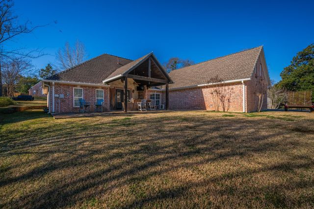 1223 Pine St, Kilgore, TX 75662