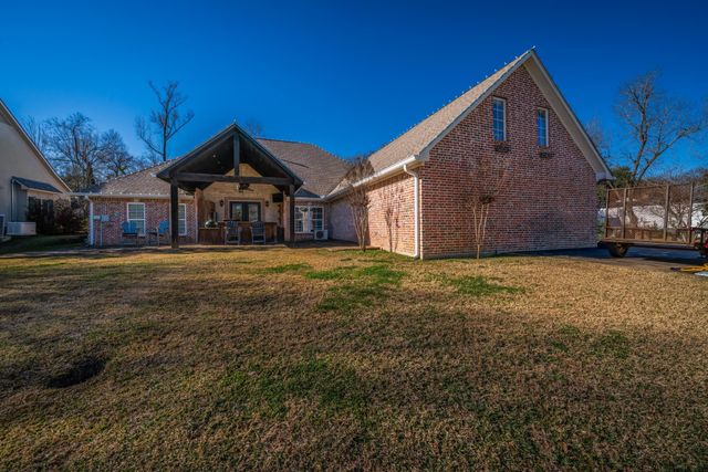 1223 Pine St, Kilgore, TX 75662