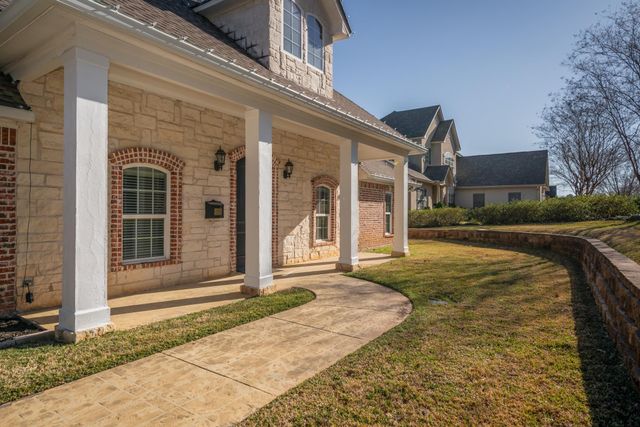 1223 Pine St, Kilgore, TX 75662