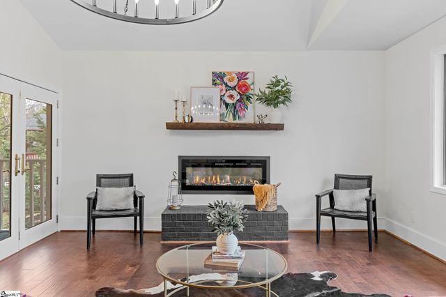 16 Hoppin John Lane, Taylors, SC 29687