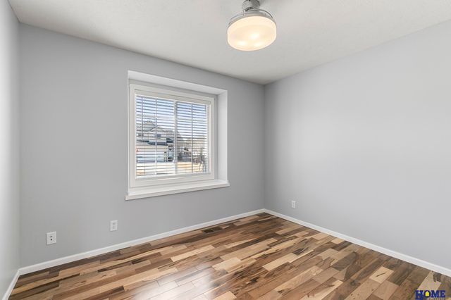 8020 S 58th Street, Lincoln, NE 68516