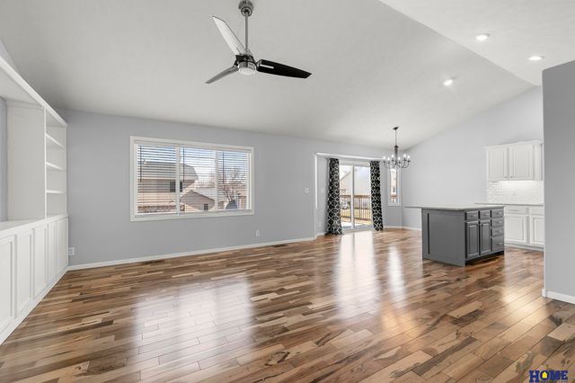 8020 S 58th Street, Lincoln, NE 68516