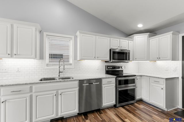 8020 S 58th Street, Lincoln, NE 68516