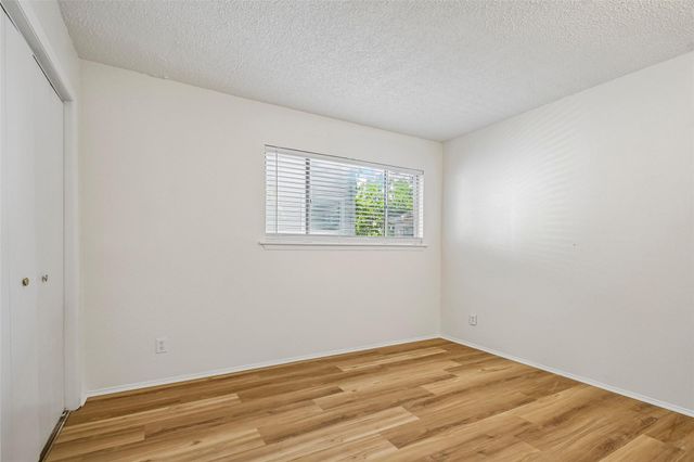 2413 Leon ST 104, Austin, TX 78705