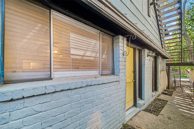 2413 Leon ST 104, Austin, TX 78705