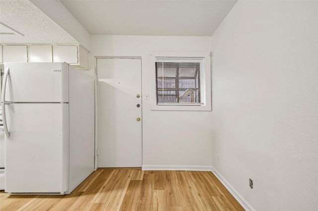 2413 Leon ST 104, Austin, TX 78705