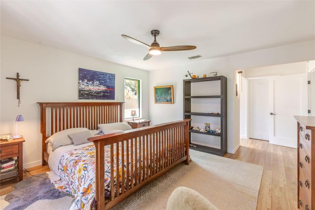 1300 Old Cedar LN, Austin, TX 78758