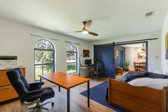 1300 Old Cedar LN, Austin, TX 78758