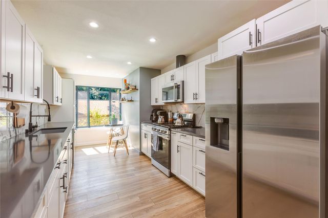 1300 Old Cedar LN, Austin, TX 78758