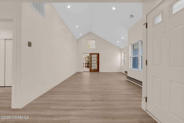 136 Longwood Drive, Manahawkin, NJ 08050