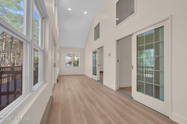 136 Longwood Drive, Manahawkin, NJ 08050