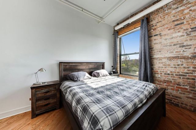 1400 N Milwaukee Avenue 305, Chicago, IL 60622