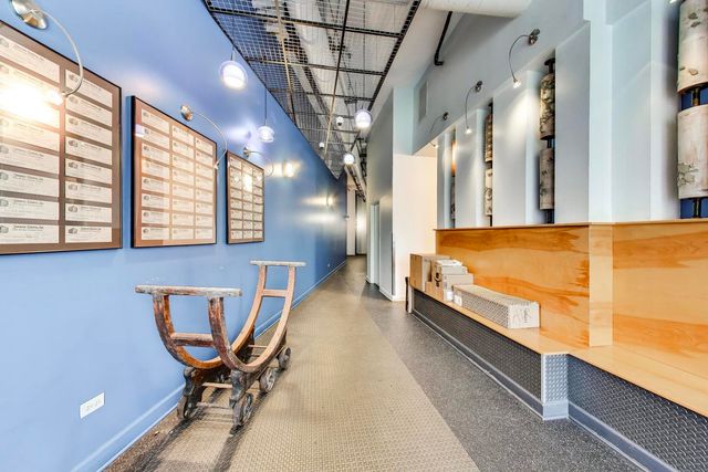 1400 N Milwaukee Avenue 305, Chicago, IL 60622