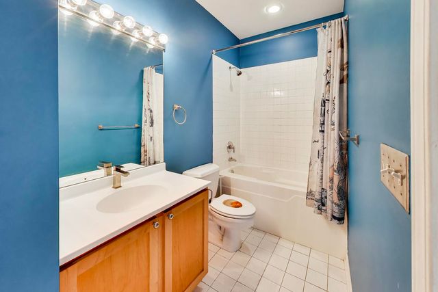 1400 N Milwaukee Avenue 305, Chicago, IL 60622