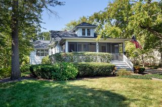 904 Forest Avenue, Deerfield, IL 60015