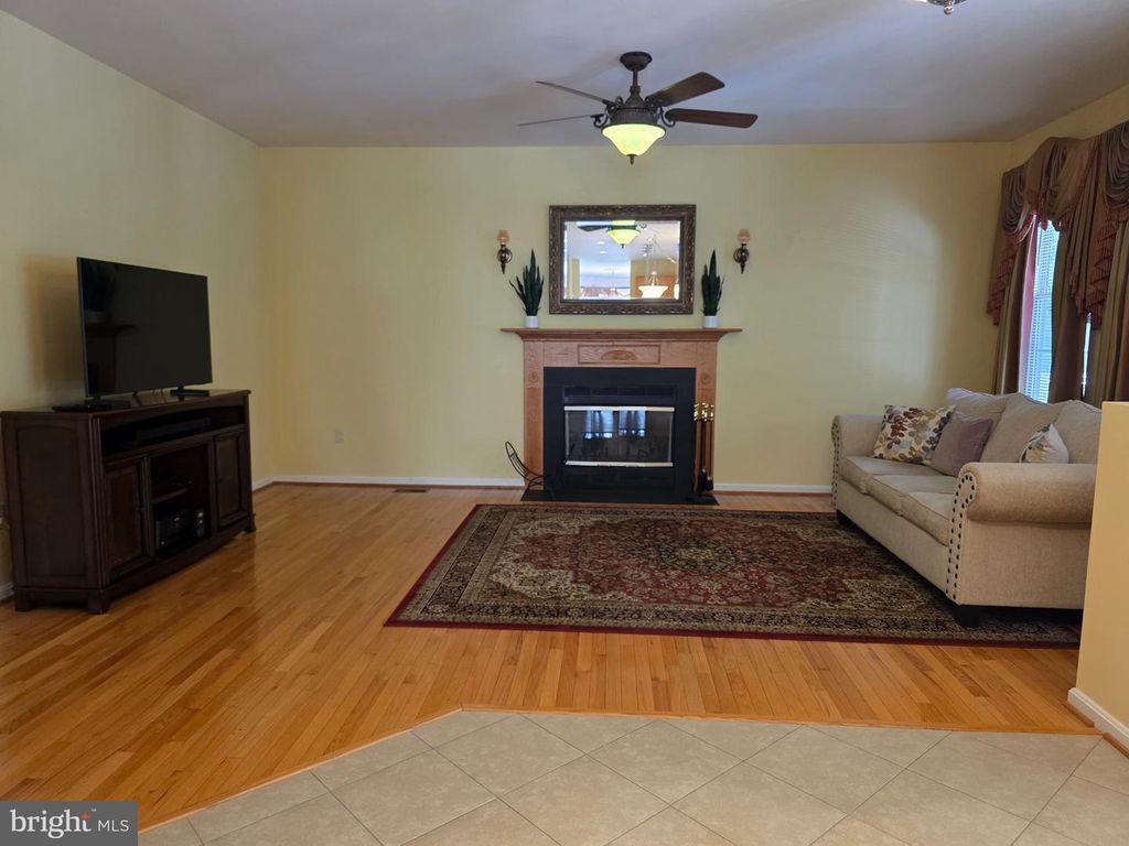 Image 11 of property listing at 7902 ROSEBUD CT, Severn, MD 21144
