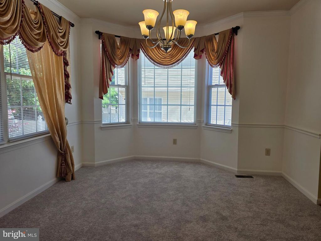 Image 12 of property listing at 7902 ROSEBUD CT, Severn, MD 21144