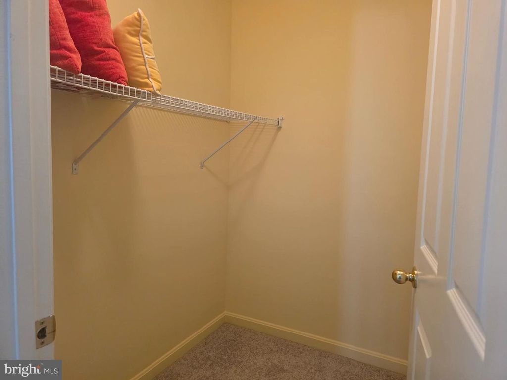 Image 25 of property listing at 7902 ROSEBUD CT, Severn, MD 21144