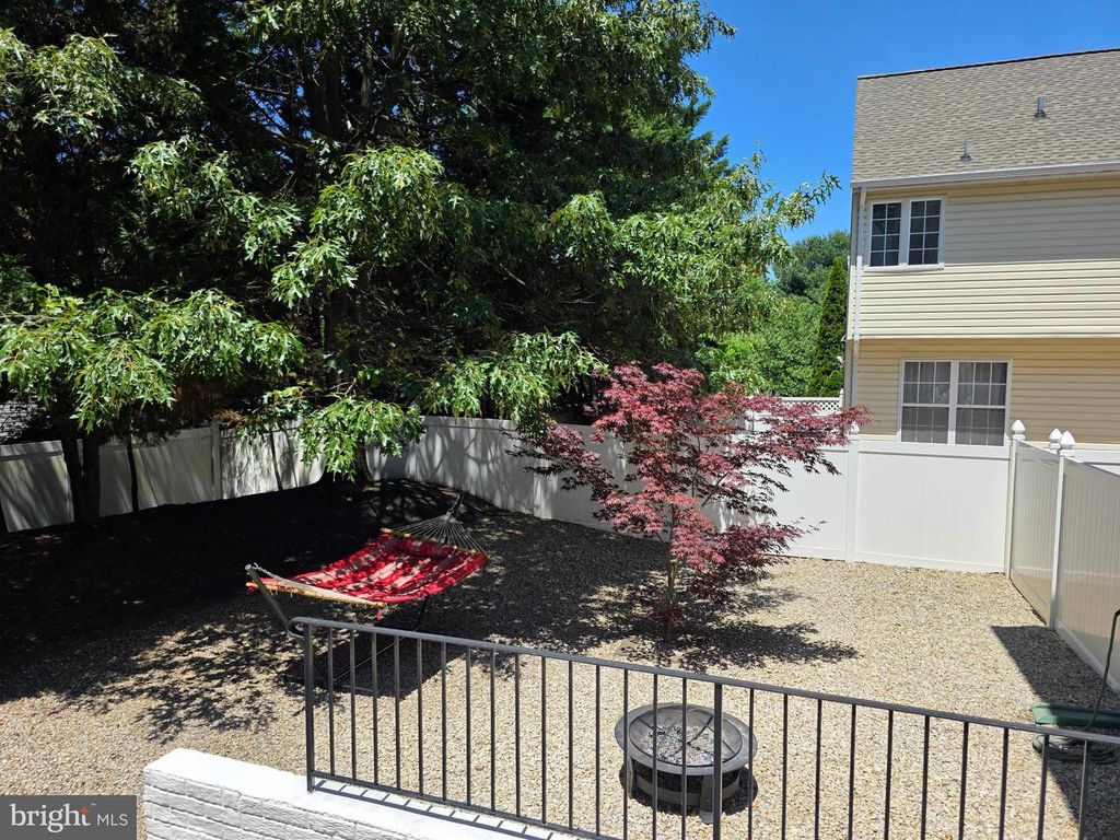 Image 29 of property listing at 7902 ROSEBUD CT, Severn, MD 21144