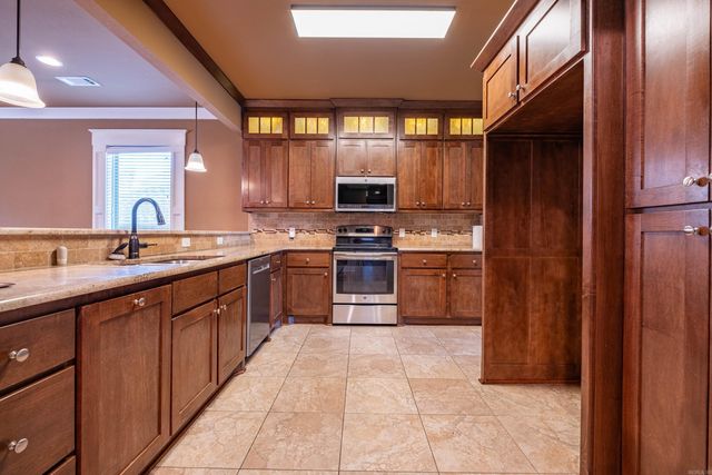 7413 Peach Blossom Avenue, Benton, AR 72019