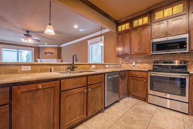 7413 Peach Blossom Avenue, Benton, AR 72019