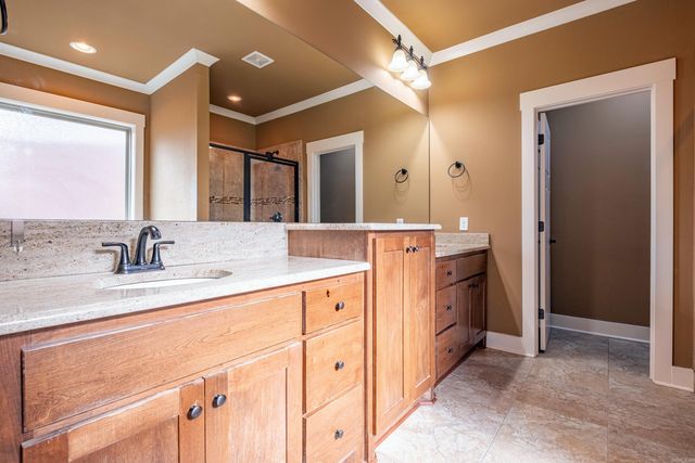 7413 Peach Blossom Avenue, Benton, AR 72019