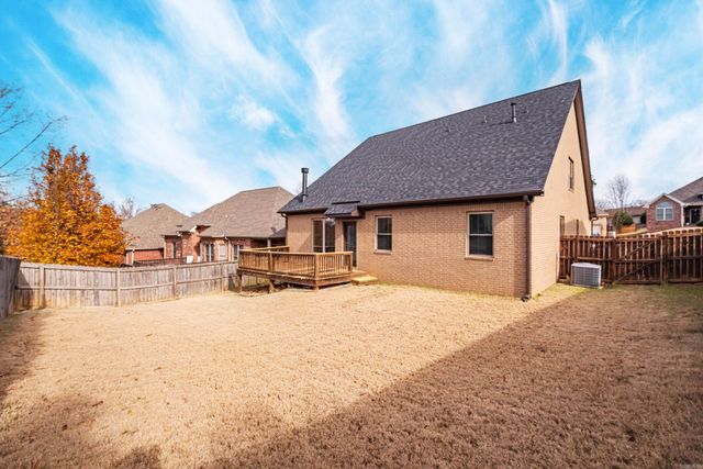 7413 Peach Blossom Avenue, Benton, AR 72019