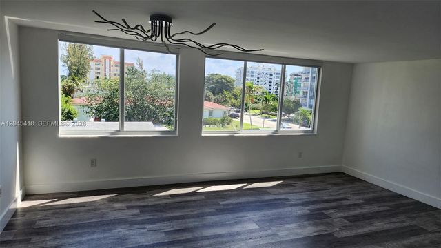 1075 93rd Street 304, Bay Harbor Islands, FL 33154