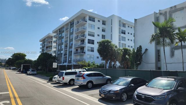 1075 93rd Street 304, Bay Harbor Islands, FL 33154