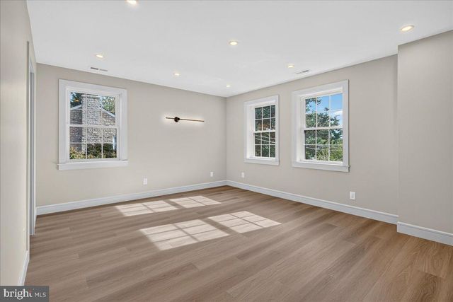 13060 PROCTOR RD, Philadelphia, PA 19116